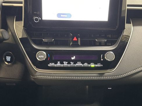 Used 2024 Toyota Corolla SE image 32