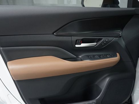 New 2026 Toyota Grand Highlander MAX Platinum image 34