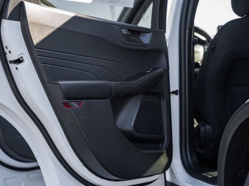 New 2026 Ford Escape Active w/ Cold Weather Package image 32