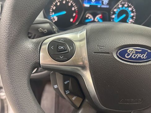 Used 2016 Ford Escape SE image 9