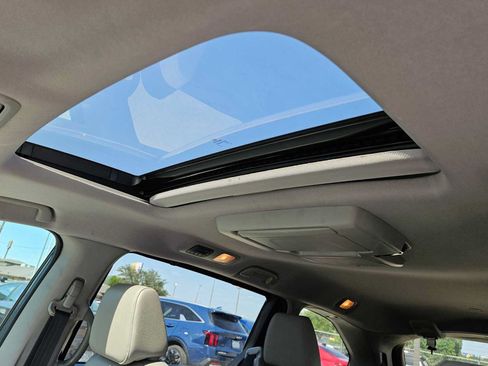 Used 2019 Honda Odyssey Touring image 14