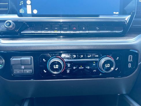 Used 2022 Chevrolet Silverado 1500 RST w/ All Star Edition Plus AWD/4WD image 22