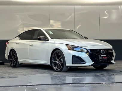 Used 2023 Nissan Altima 2.5 SR