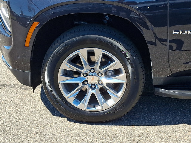 Used 2026 Chevrolet Suburban Premier AWD/4WD image 8