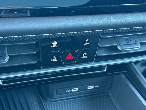 New 2026 Volkswagen Atlas Cross Sport SEL AWD/4WD image 20