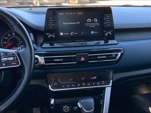 Used 2023 Kia Seltos S image 6