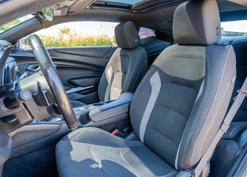 Used 2023 Chevrolet Camaro LT RWD image 26