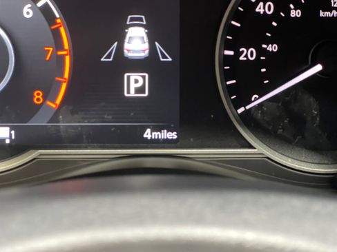 New 2025 Nissan Versa SR w/ Trunk Package image 11