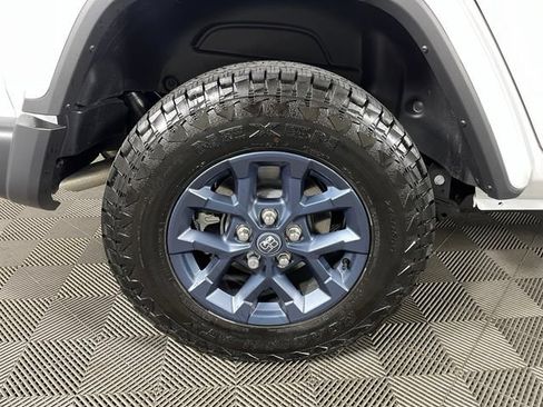Used 2026 Jeep Wrangler Unlimited Sport AWD/4WD image 12