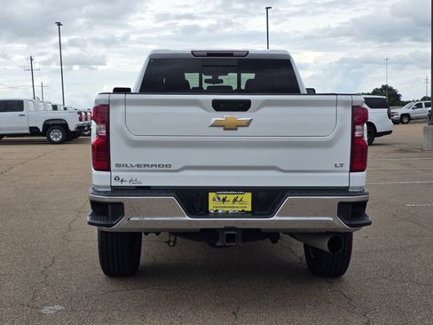 Used 2022 Chevrolet Silverado 2500 LT w/ Convenience Package AWD/4WD image 6