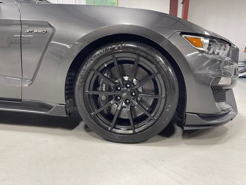 Used 2017 Ford Mustang Shelby GT350 w/ Electronics Package RWD image 16