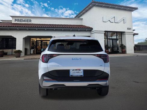 New 2026 Kia Sportage LX image 7