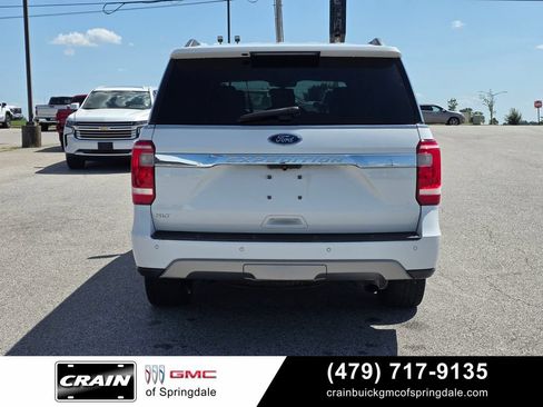 Used 2019 Ford Expedition XLT w/ Equipment Group 202A AWD/4WD image 6