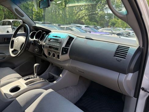 Used 2005 Toyota Tacoma PreRunner RWD image 19