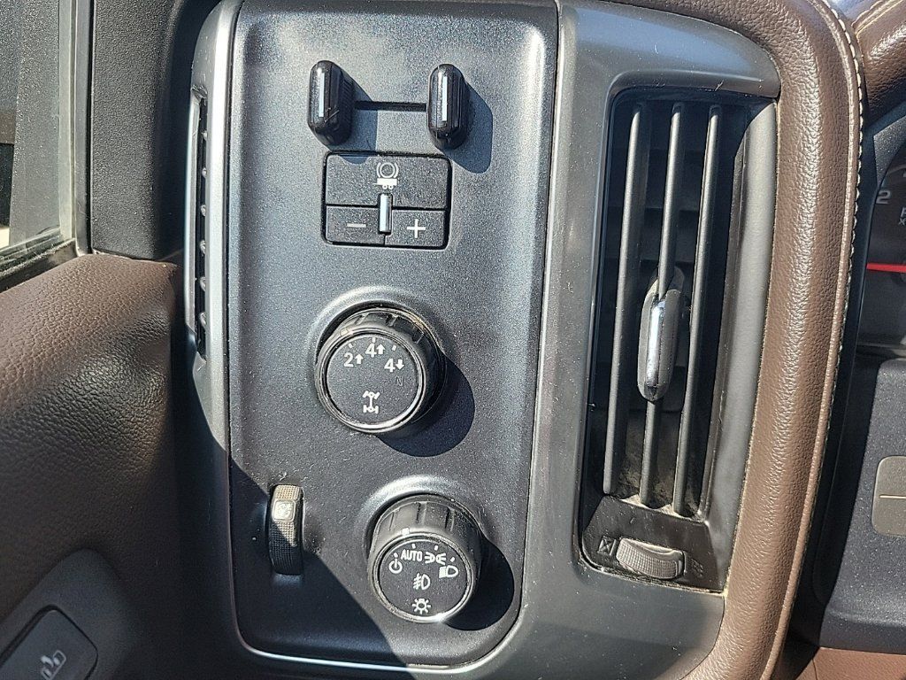 Used 2016 Chevrolet Silverado 3500 LTZ w/ Duramax Plus Package AWD/4WD image 15