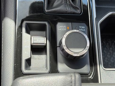 Used 2023 Toyota Tundra Limited w/ Power Package AWD/4WD image 13