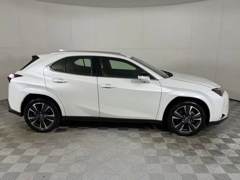 Used 2025 Lexus UX 300h AWD w/ Cold Area Package image 8