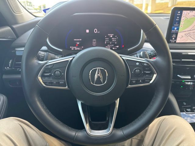 Used 2025 Acura MDX SH-AWD image 11