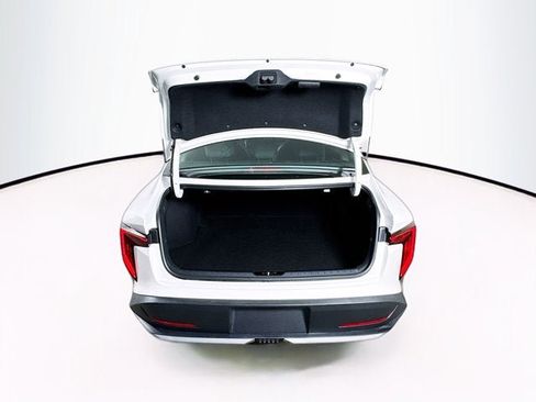 New 2026 Kia K4 FWD image 9