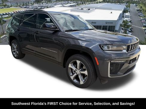 New 2026 Jeep Grand Cherokee L Limited w/ Luxury Tech Group II RWD image 2