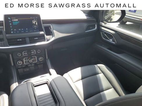 Certified 2023 Chevrolet Suburban Z71 w/ Luxury Package image 16