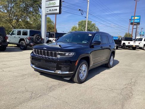 New 2025 Jeep Grand Cherokee L Laredo w/ Luxury Tech Group I AWD/4WD image 3