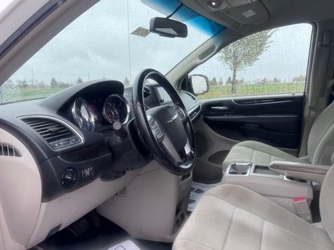 Used 2012 Chrysler Town & Country Touring w/ Entertainment Group #1 image 8