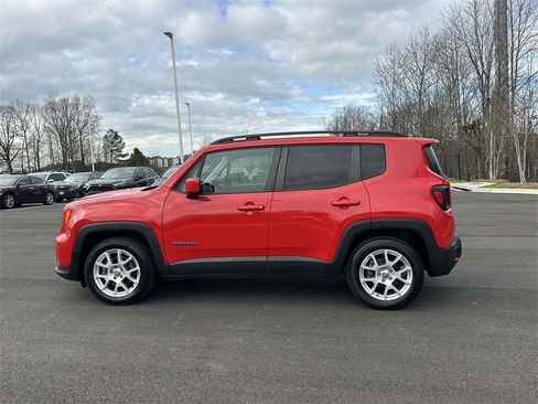 Used 2020 Jeep Renegade Latitude w/ UConnect 8.4 Nav Group image 23