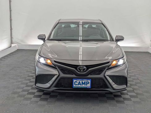 Used 2024 Toyota Camry SE FWD image 9