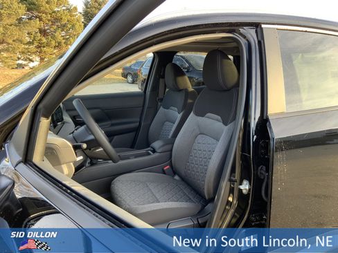 New 2026 Nissan Kicks SV w/ SV Premium Package image 9