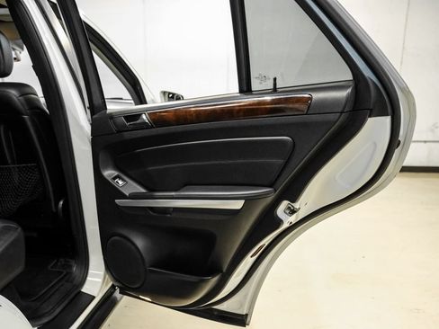 Used 2011 Mercedes-Benz ML 350 4MATIC image 49