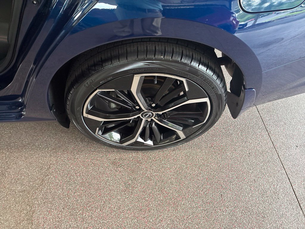 Used 2023 Nissan Altima 2.5 SR AWD/4WD image 15