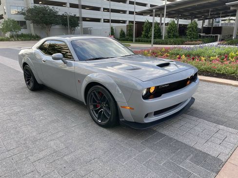 Used 2021 Dodge Challenger R/T Scat Pack RWD image 26