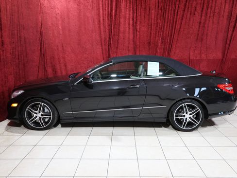 Used 2012 Mercedes-Benz E 550 Cabriolet image 4