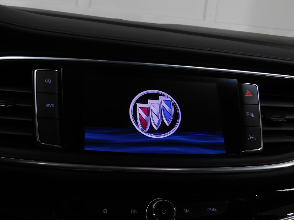 Used 2024 Buick Enclave Avenir AWD/4WD image 39