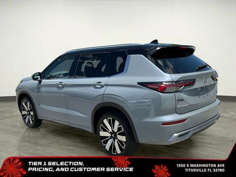 Used 2025 Mitsubishi Outlander SEL FWD image 5