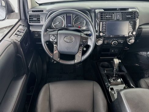 Certified 2024 Toyota 4Runner TRD Off-Road Premium image 18