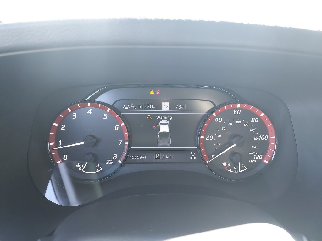 Used 2022 Nissan Frontier PRO-4X AWD/4WD image 18