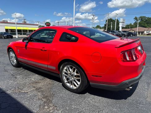 Used 2012 Ford Mustang Premium RWD image 3