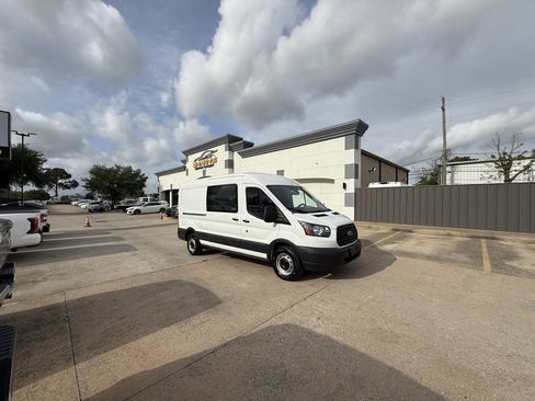 Used 2018 Ford Transit 350 148 Medium Roof RWD image 40