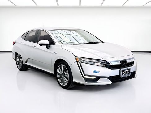 Used 2021 Honda Clarity Touring image 3