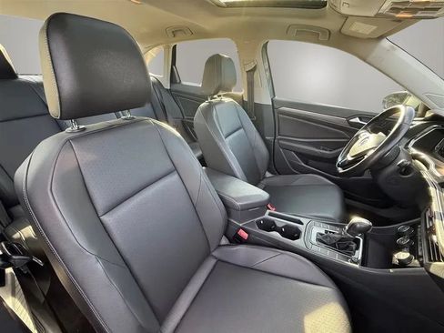 Used 2019 Volkswagen Jetta SEL FWD image 21