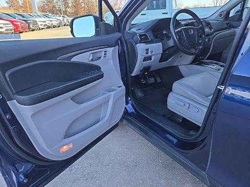 Used 2022 Honda Ridgeline RTL-E image 34