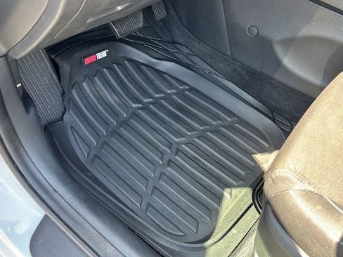 Used 2018 Hyundai Elantra GT FWD image 14