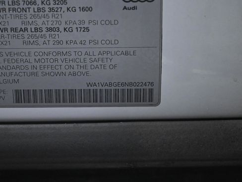 Used 2022 Audi e-tron Chronos image 37