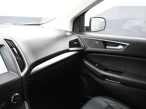 Used 2017 Ford Edge SEL w/ Equipment Group 201A image 30