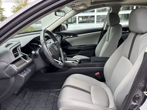 Used 2019 Honda Civic EX image 8