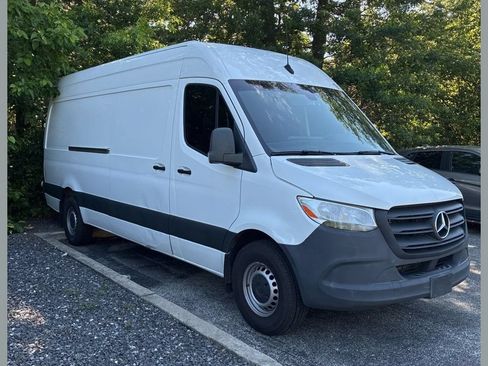 Used 2023 Mercedes-Benz Sprinter 2500 image 1