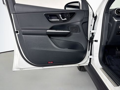 Certified 2026 Mercedes-Benz GLC 300 image 21
