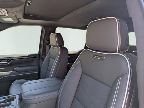 New 2026 GMC Sierra 1500 AT4X image 8